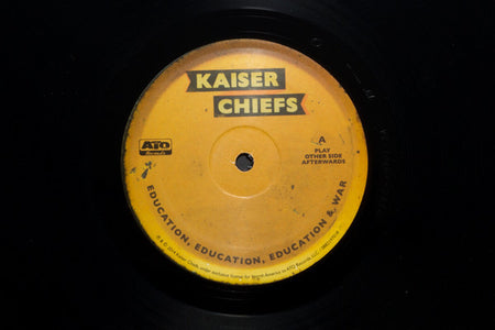 Kaiser Chiefs : Education, Education, Education & War (LP, Album + 7")
