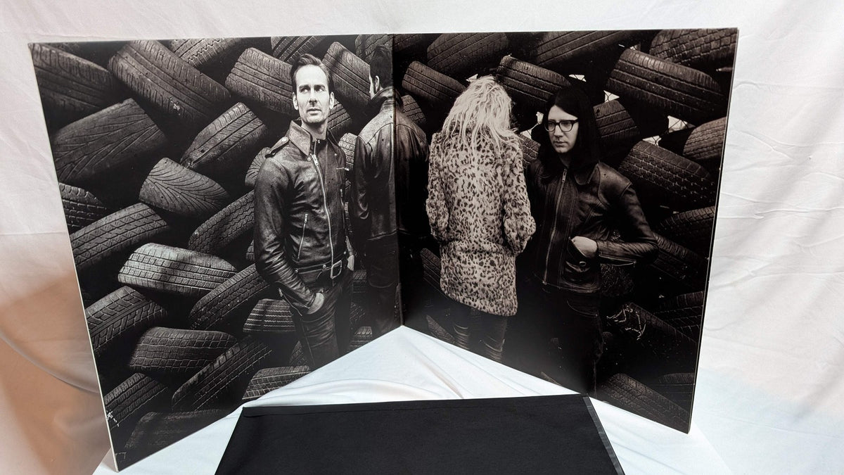 The Dead Weather Dodge And Burn Third Man Vault #25 No 7" Jacket Still Screams