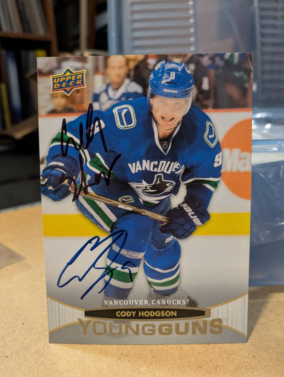 CODY HODGSON   Young Guns   Signed Card1