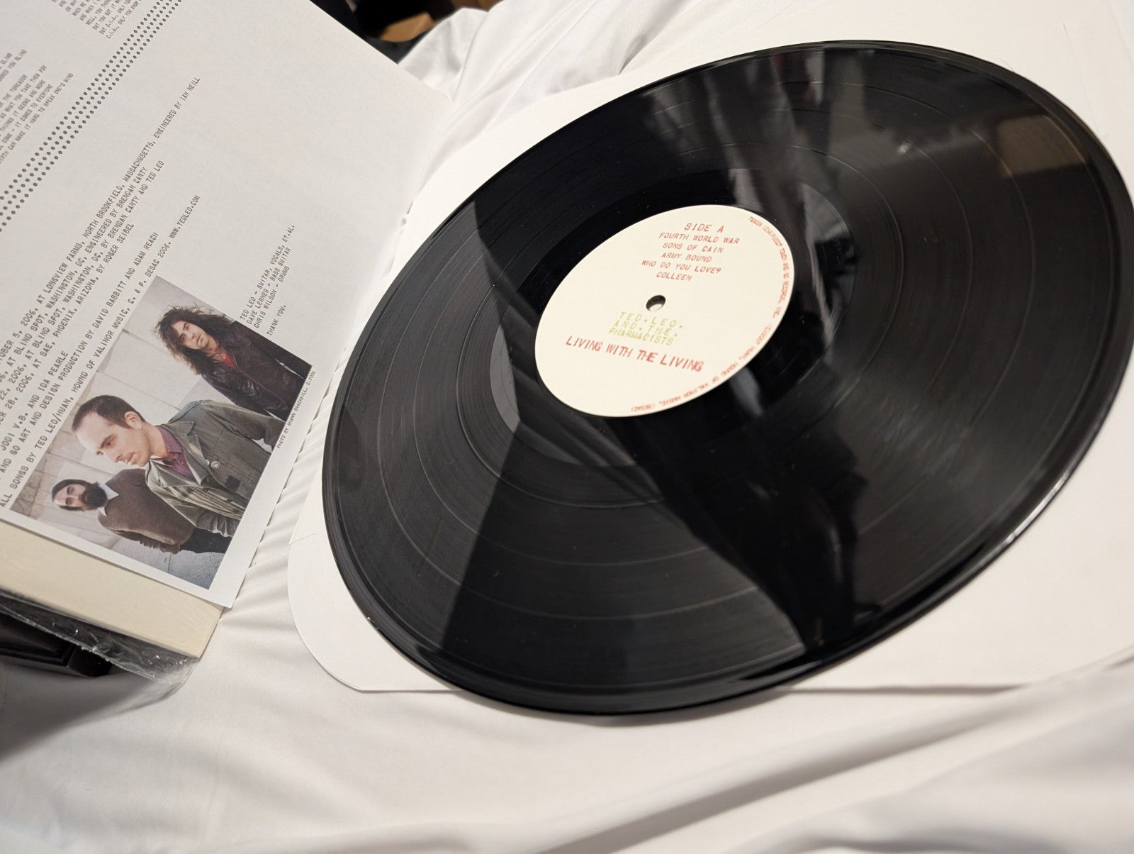 TED LEO AND THE PHARMACISTS   LIVING WITH THE LIVING   2XLP OG INSERTS & HYPE2