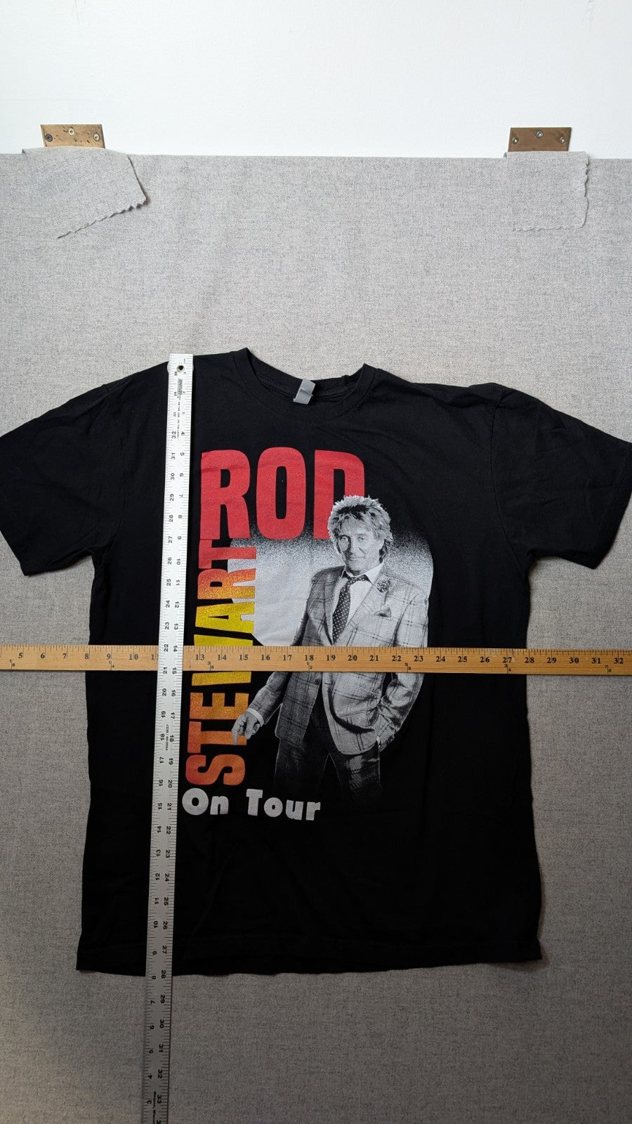 Rod Stewart  “On Tour”  Black Shirt    SizeLarge   Next Level2