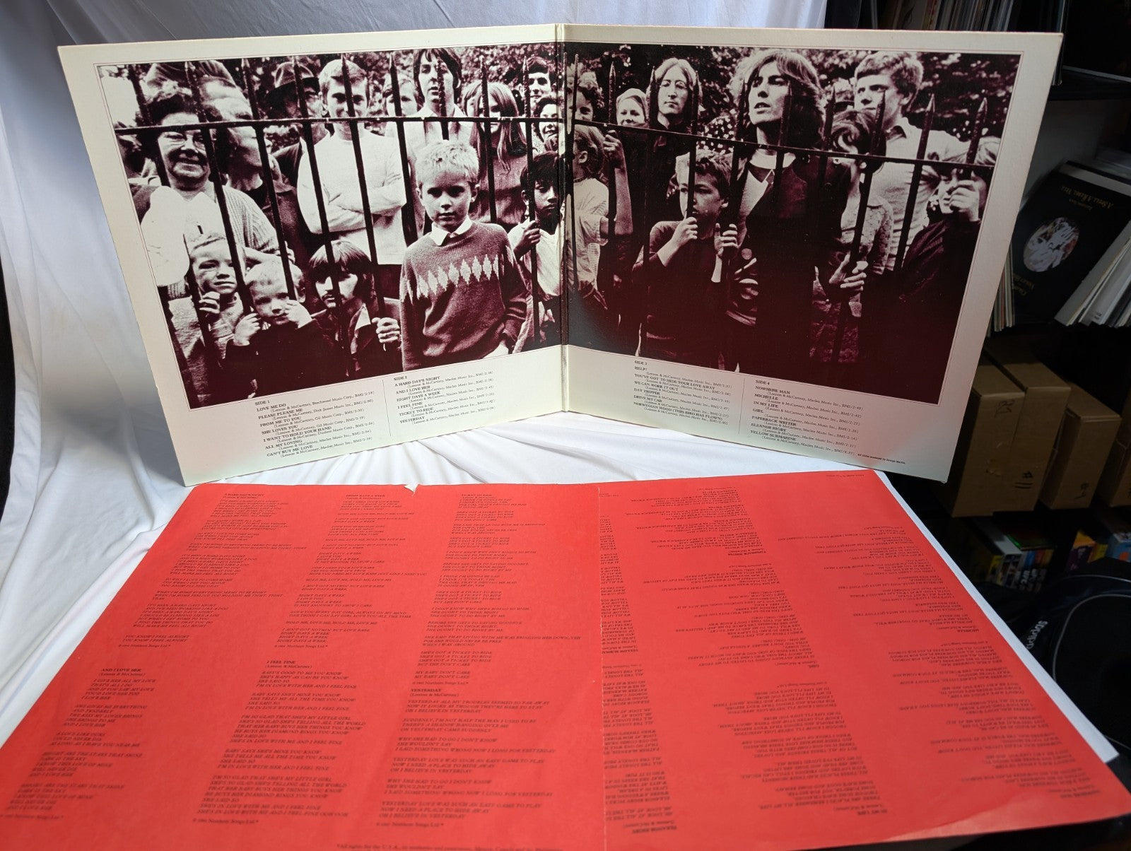 THE BEATLES - 1962 - 1966 - 12" VINYL - CAN PRESS - OG PRINTED SLEEVES