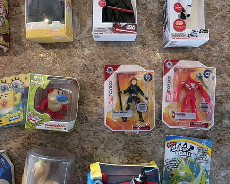 ZURU MINI BRANDS   Assorted 16 Piece  Lot  Disney, TMNT, Sponge Bob4