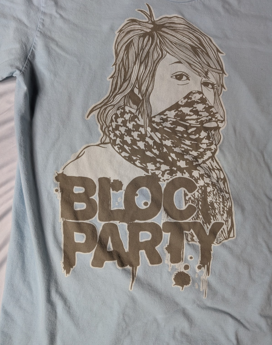Bloc Party   Band T shirt   Size Medium1