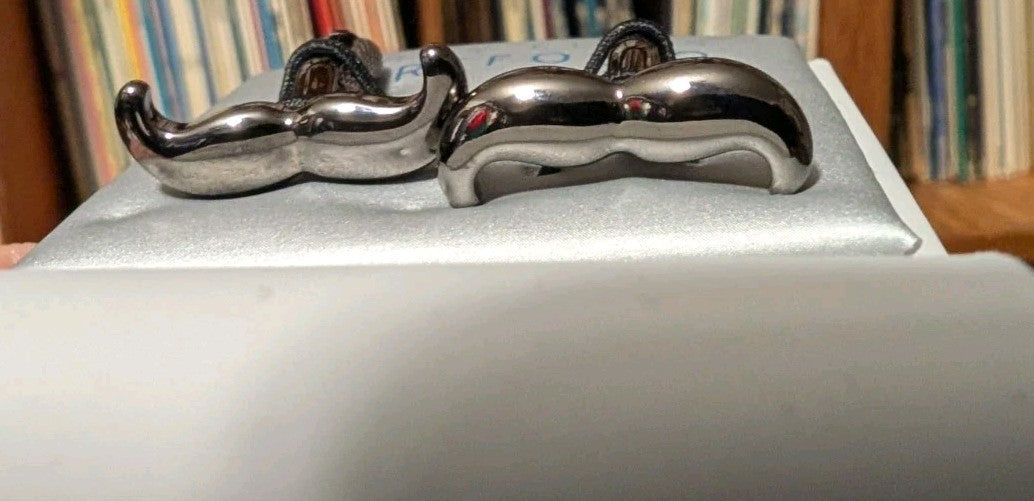 Men's Perry Ellis Portfolio   Mustache Cuff Links2