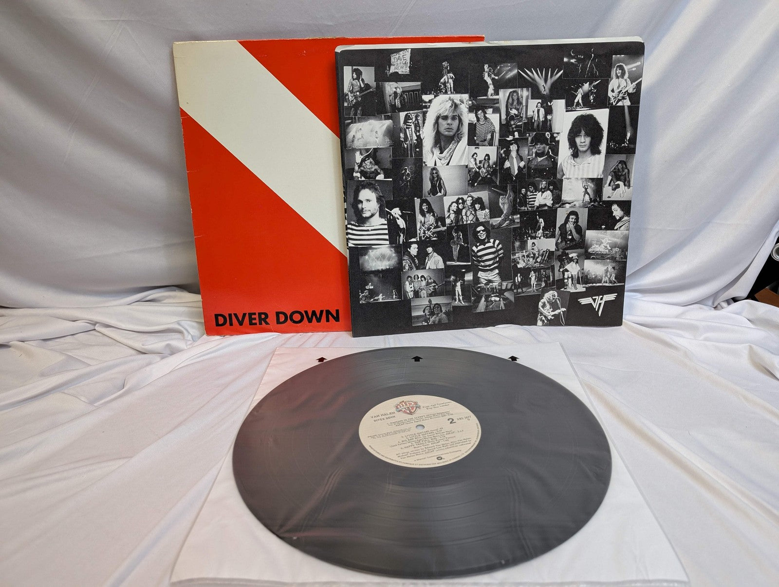 VAN HALEN - DIVER DOWN -LP- ALBUM - REISSUE - #XBS 3677 OG SLEEVE
