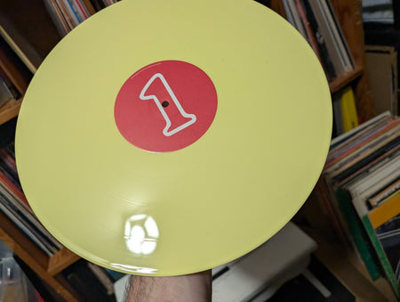 KAISER CHIEFS   YOURS TRULY, ANGRY MOB  LMT, YLW, GREEN "12 RECORD8