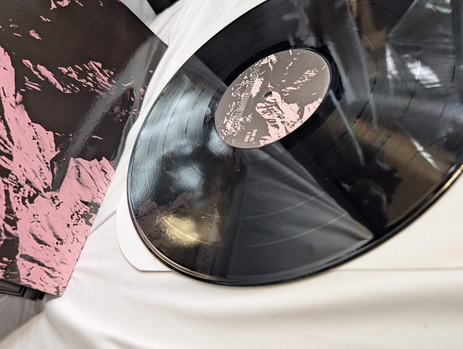 THE PINK MOUNTAINTOPS   12" RECORD   (2004) 1