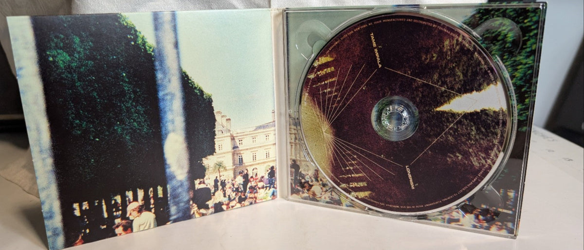 Tame Impala - Lonerism imageLonerismTame ImpalaUSCD, Album, *AUTOGRAPHED*