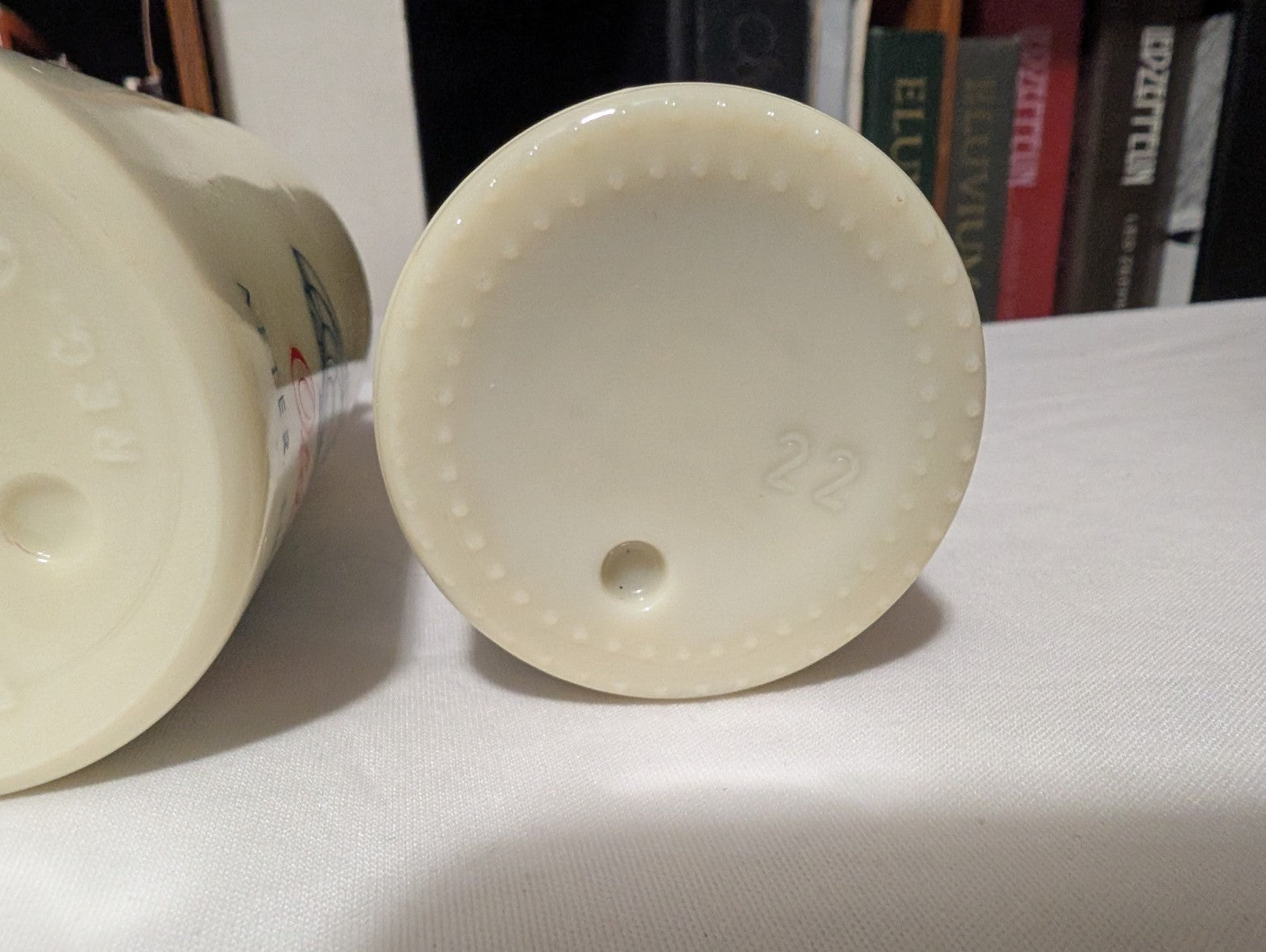 2 VINTAGE OLD SPICE BOTTLES (75ml) (3 Oz) 4
