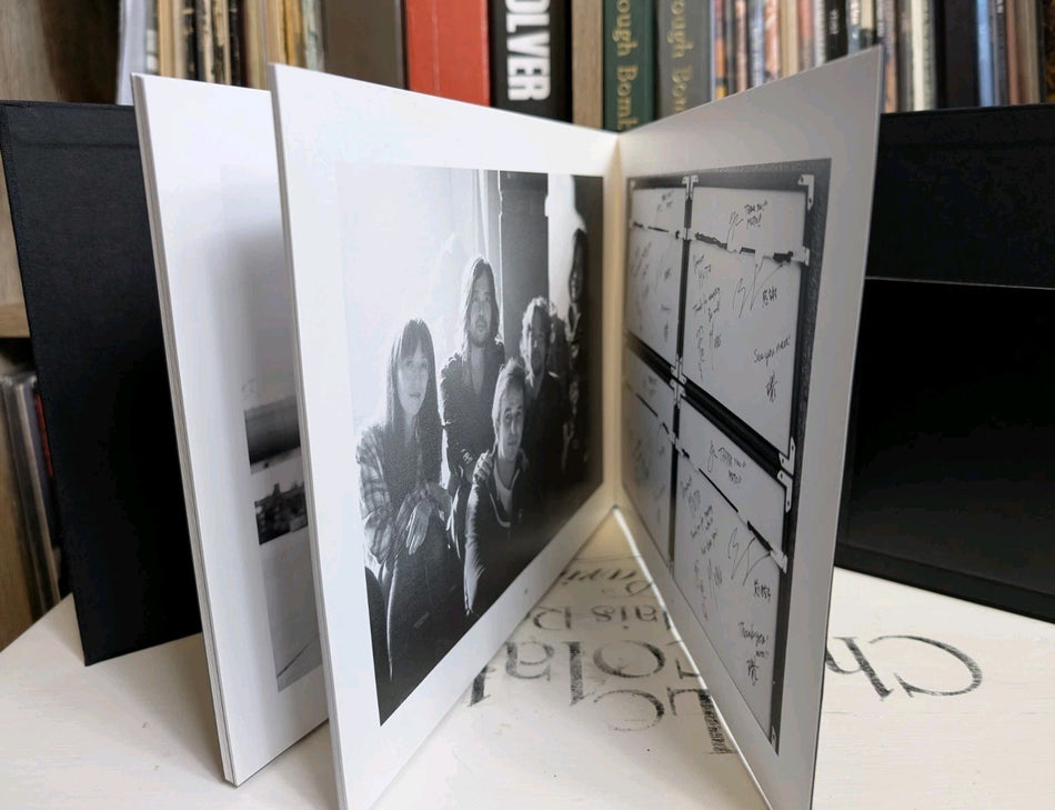 Mono   The Last Dawn   Rays Of Darkness   Tour 2014 2015   Autographed  LTD 2xCD1