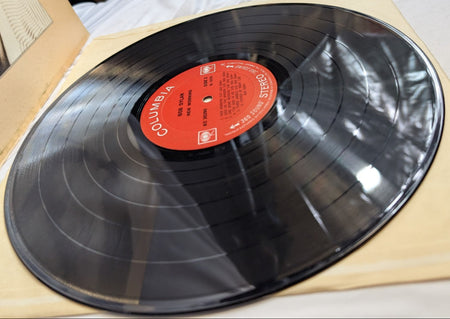 BOB DYLAN - NEW MORNING -N1970 CAN PRESSING - 12" RECORD