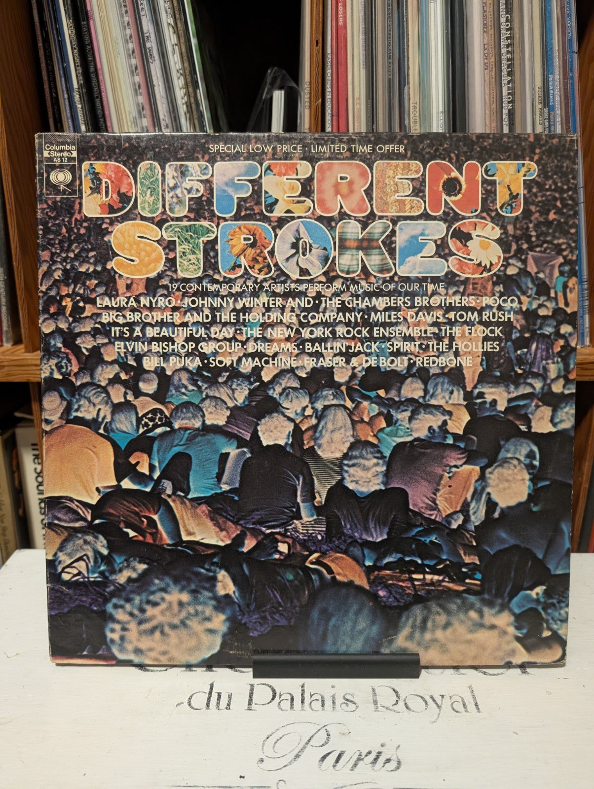 ROCK/POP VARIOUS ARTISTS "DIFFERENT STROKES" 1969 CBS COMPILATION VINYL LP AS 120