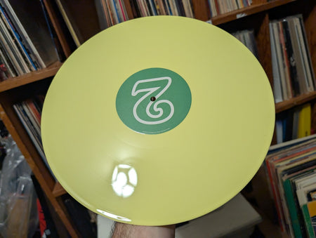 KAISER CHIEFS   YOURS TRULY, ANGRY MOB  LMT, YLW, GREEN "12 RECORD9