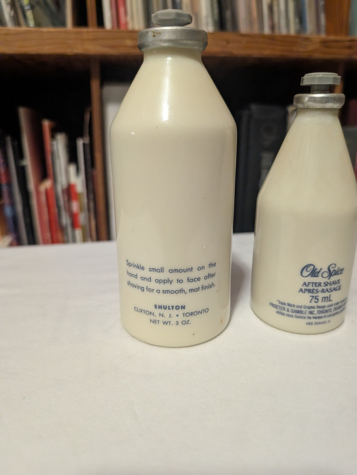 2 VINTAGE OLD SPICE BOTTLES (75ml) (3 Oz) 2