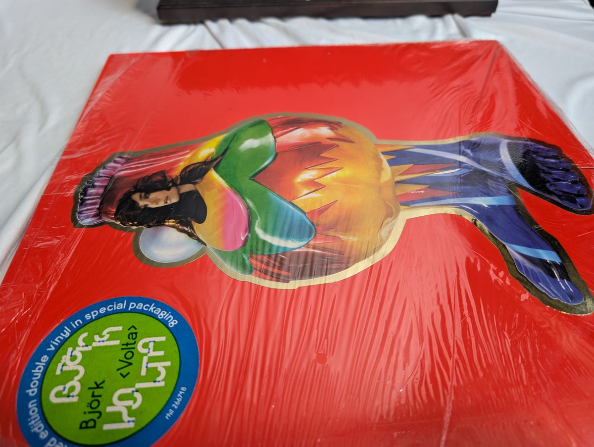 BJORK - VOLTA - 2X SPECIAL EDITION W/HYPE STICKER - 12" VINYL