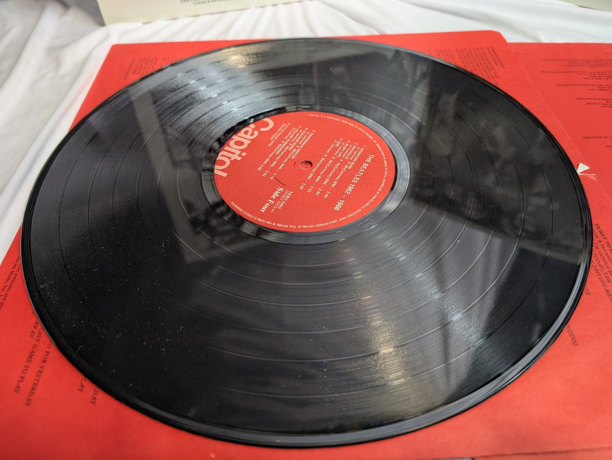 THE BEATLES   1962   1966   12" VINYL   CAN PRESS   OG PRINTED SLEEVES7
