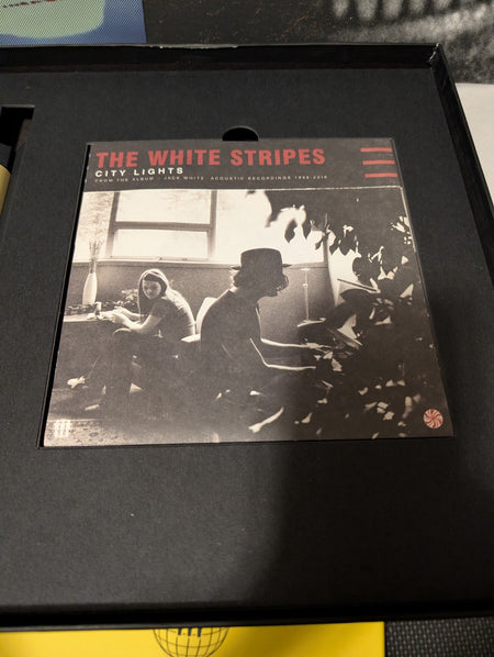 VAULT PACKAGE #30 LIMITED EDITION 2016 BOX SET  Jack White The Kills  Vinylx29