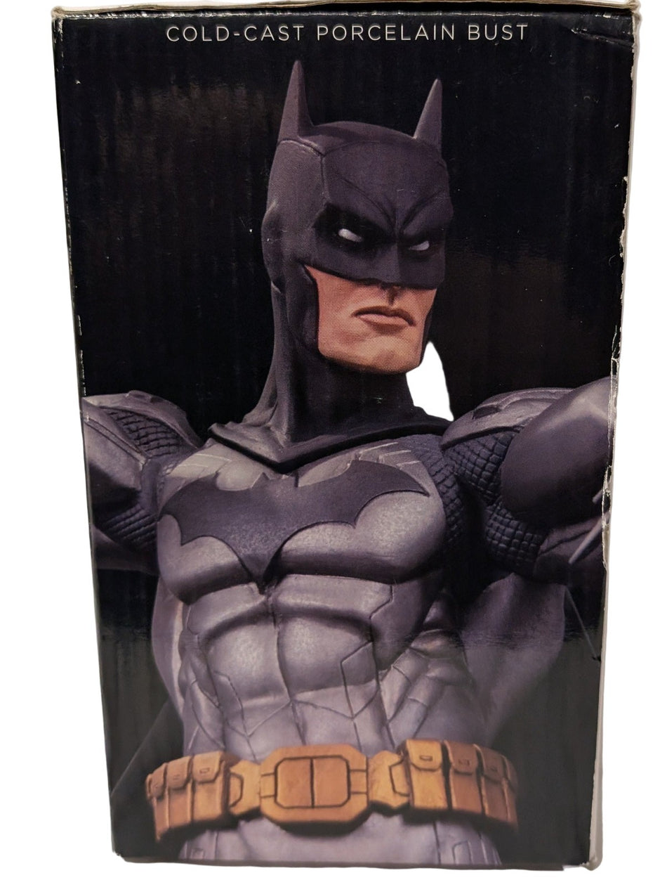 DC Collectible Figure   Batman Bust Statue   Designed by Jim Lee0