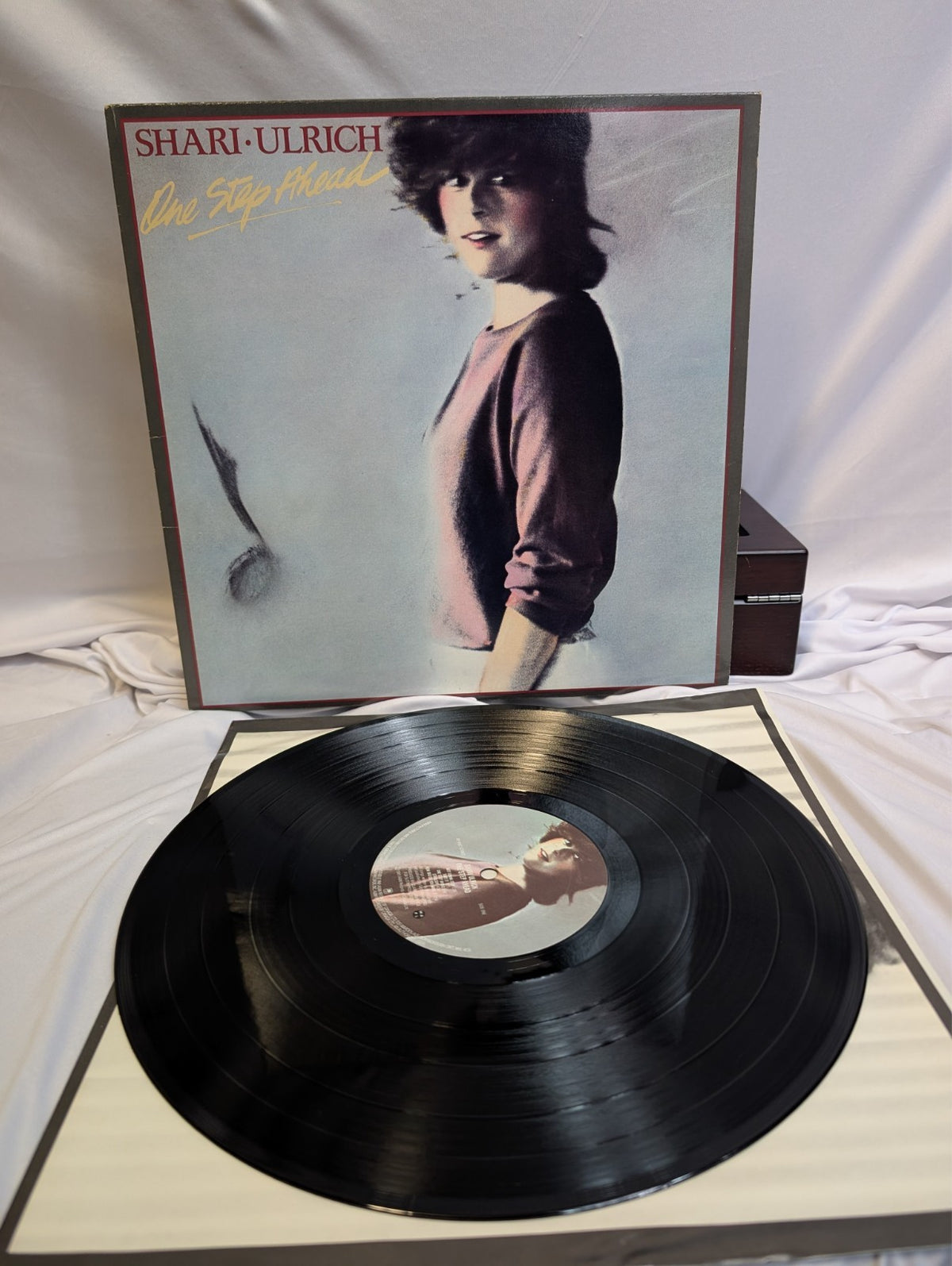 SHARI ULRICH - LP - ALBUM - 1981- #SP 9067 - OG INSERT