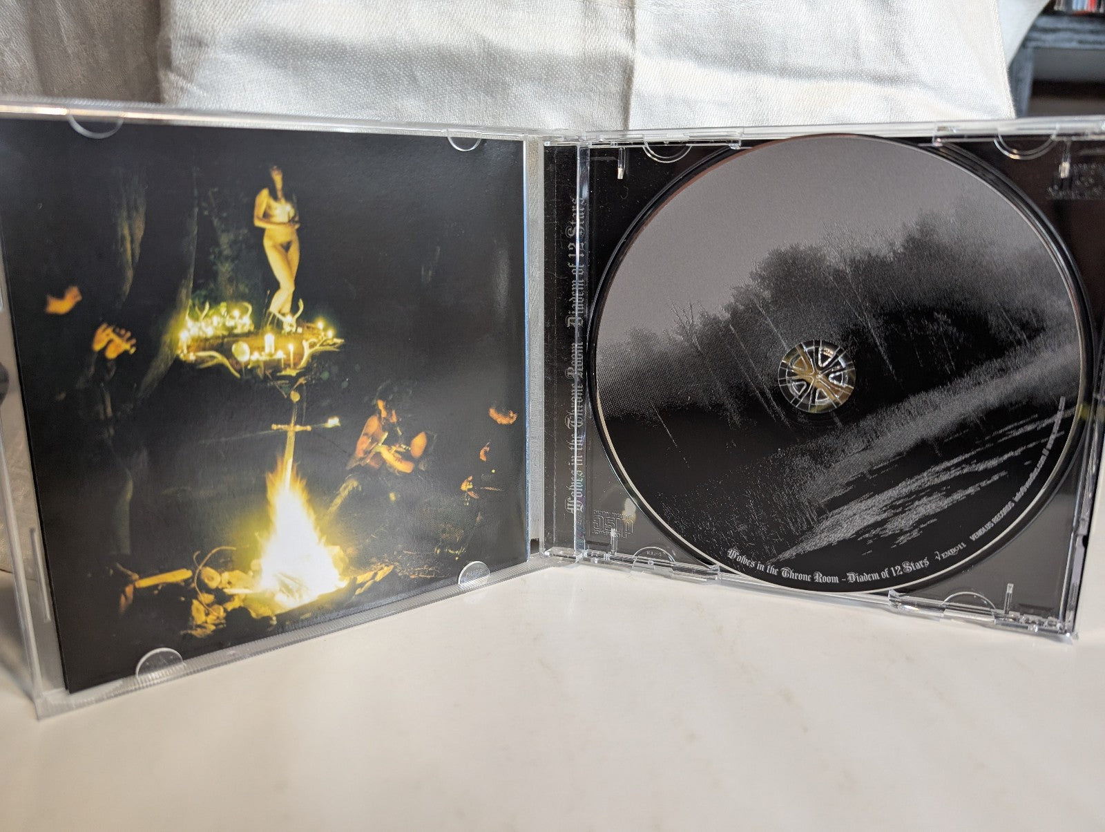 WOLVES IN THE THRONE ROOM - DIADEM OF 12 STARTS - CD 