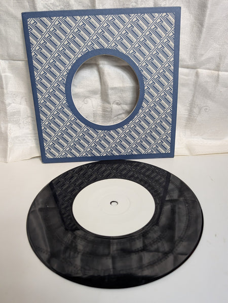 THE KILLS - U.R.A. FEVER - 7" VINYL RECORD