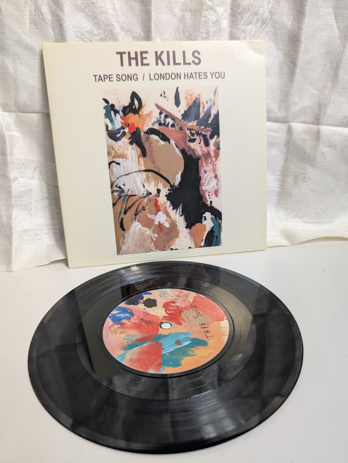 THE KILLS - TAPE SONG/LONDON HATES YOU - 7" RECORD