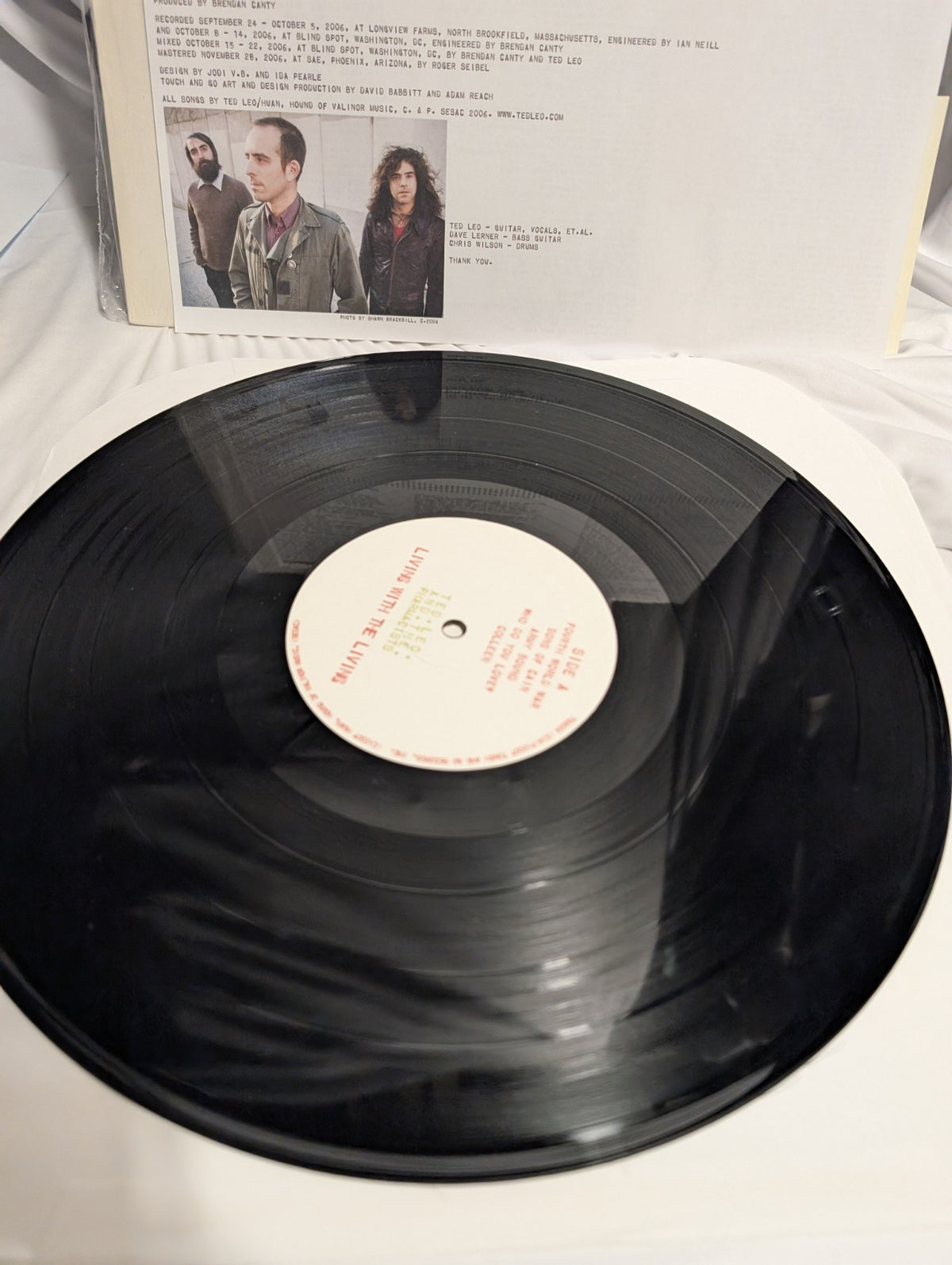 TED LEO AND THE PHARMACISTS   LIVING WITH THE LIVING   2XLP OG INSERTS & HYPE7
