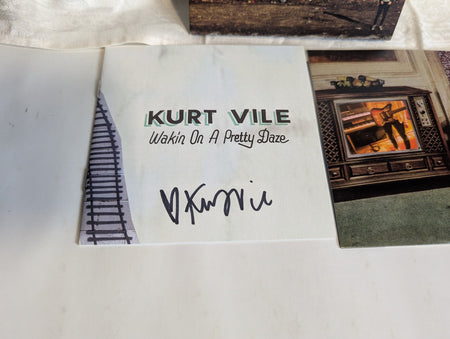 Wakin On A Pretty Daze   Kurt Vile   2013 – UK, Europe & CD, Album Autographed2