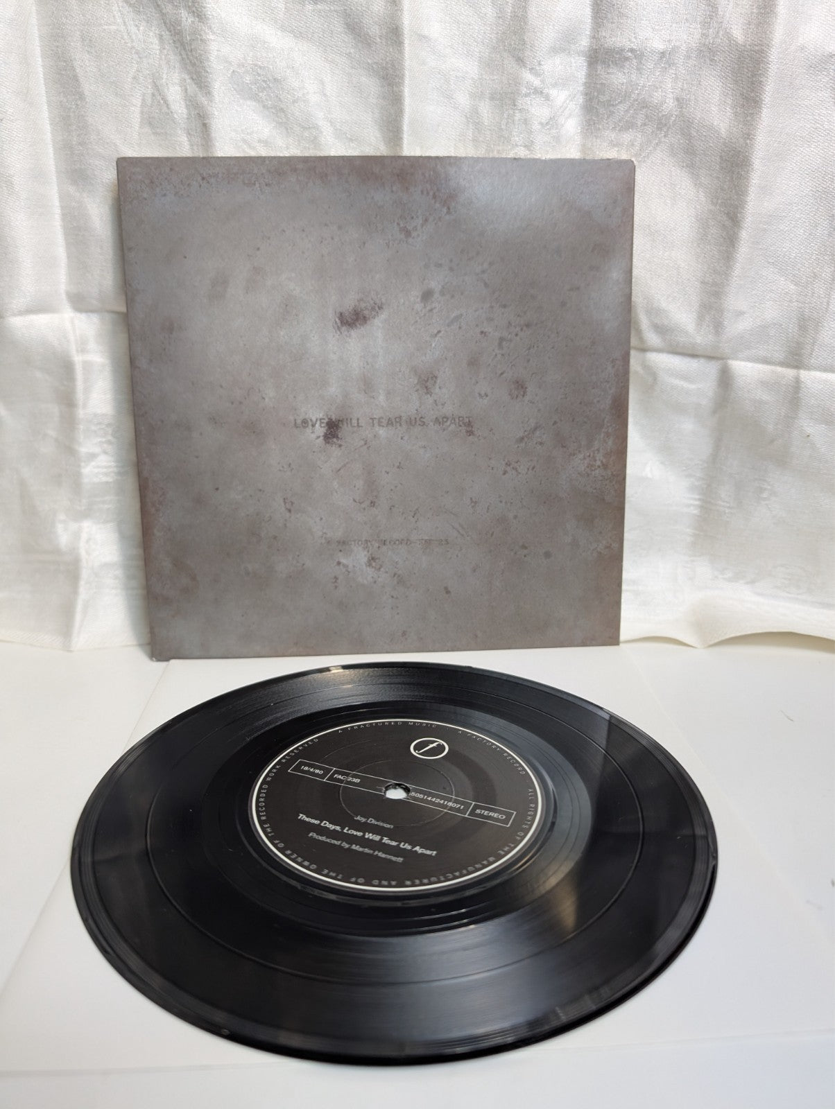 JOY DIVISION   LOVE WILL TEAR US APART (UK)  7" RECORD (2007)0