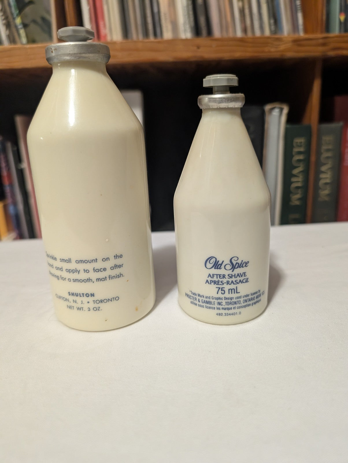 2 VINTAGE OLD SPICE BOTTLES (75ml) (3 Oz) 1