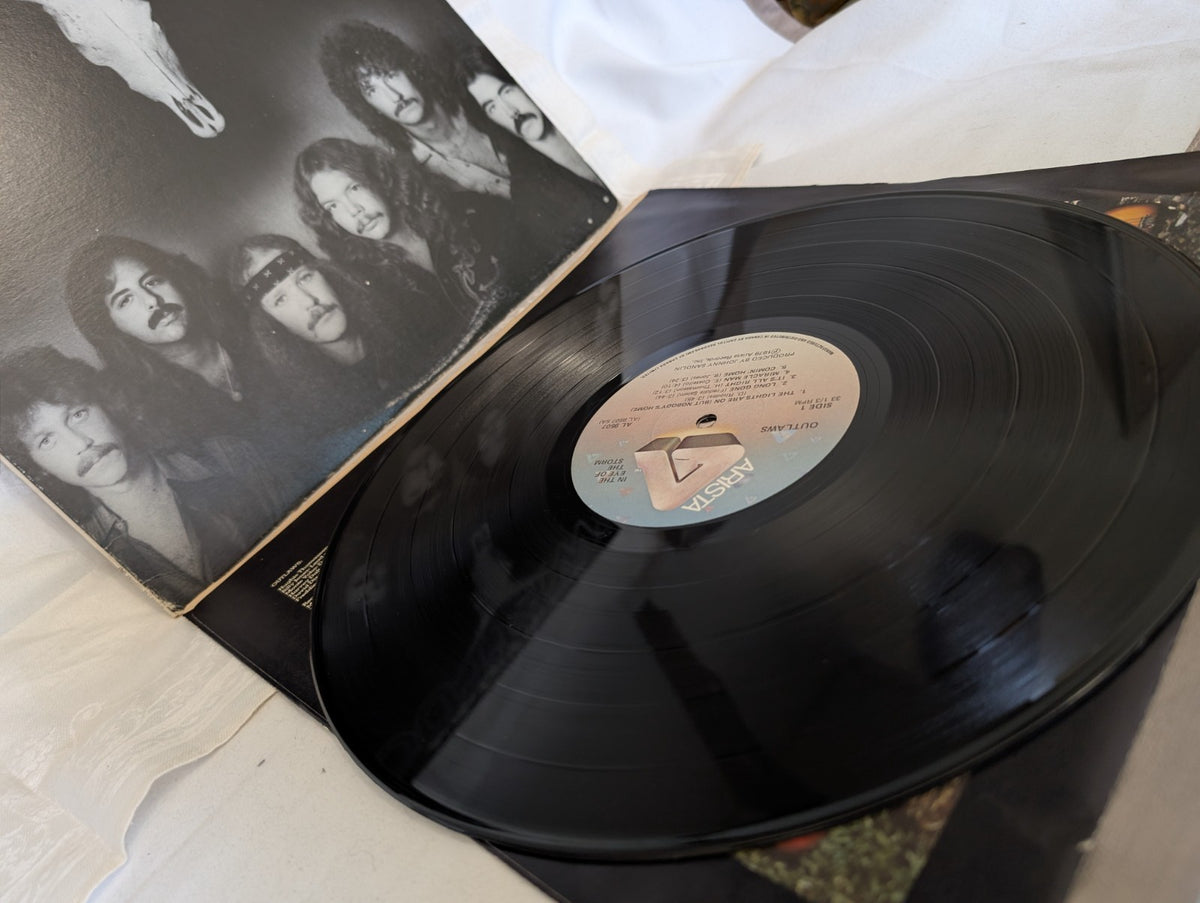 OUTLAWS - IN THE EYE OF THE STORM - 1979 - LP -#AL 9507