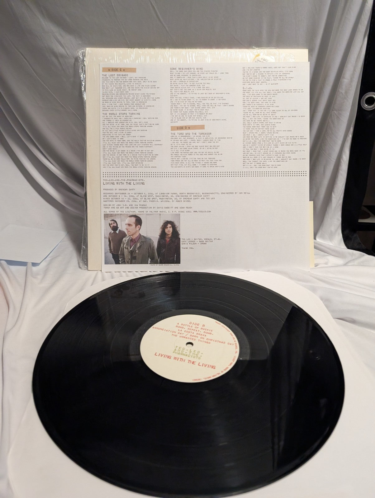 TED LEO AND THE PHARMACISTS   LIVING WITH THE LIVING   2XLP OG INSERTS & HYPE4