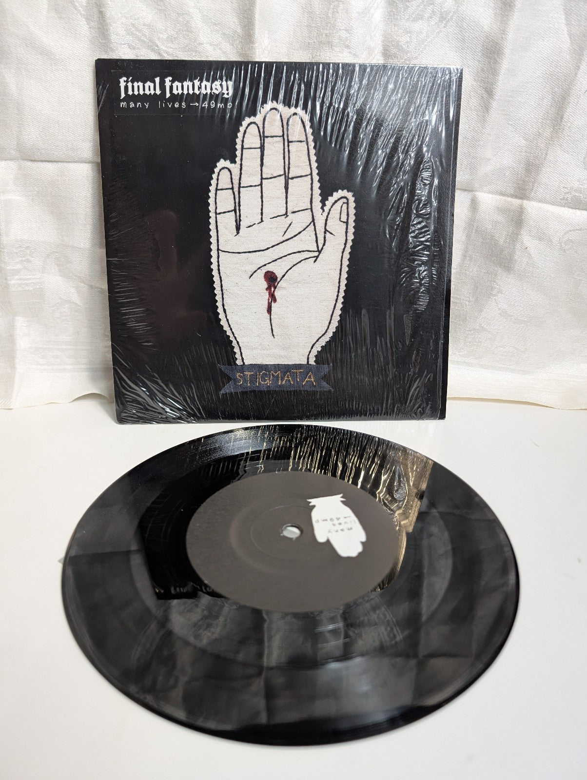 FINAL FANTASY - MANY LIVES - 49MP - 7" TRECORD