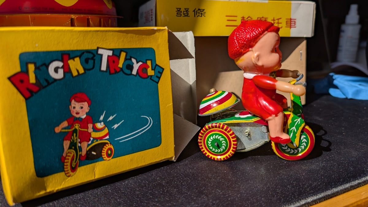 Vintage 1950'm'Ringing Tricycle' + box, tin toy4