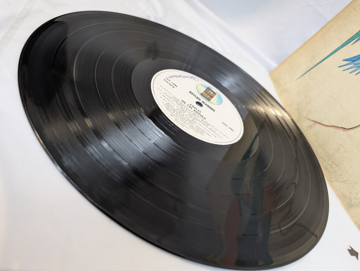 EAGLES   ON THE BORDER   LP  1974 #7ES 1004   Record2