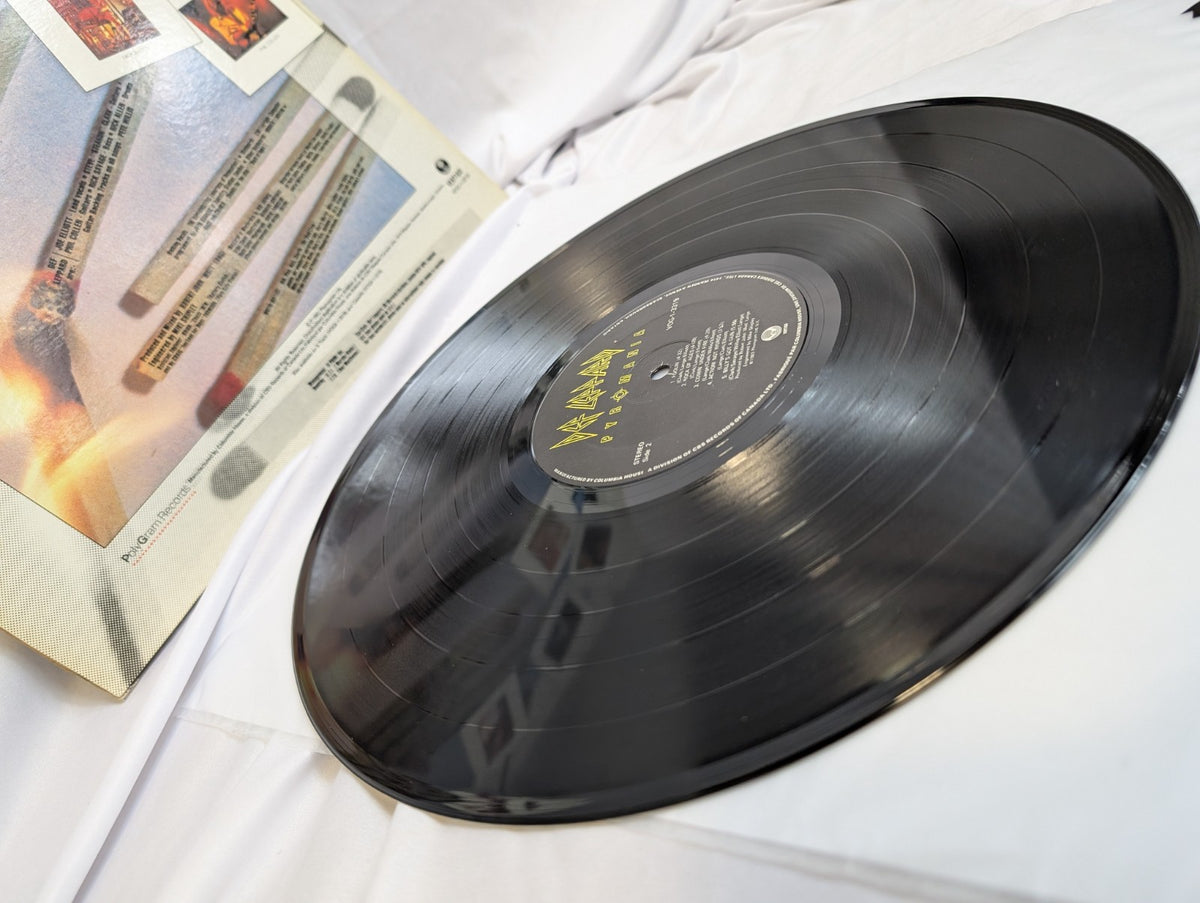 DEF LEOPARD - PYROMANIA - 1983 - LP - #VOG-1-3319 - CLUB EDITION