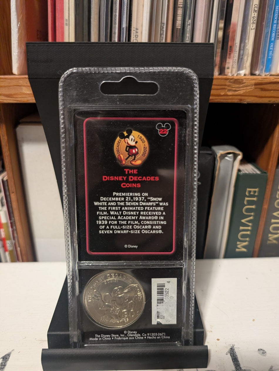 Disney Decades Coin   Snow White and the Seven Dwarfs   1937   Millennium Coin1