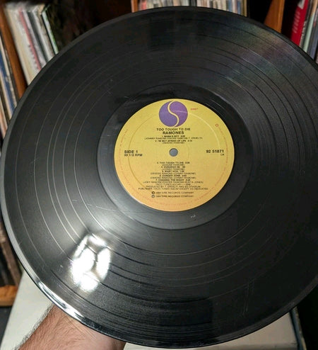 The Ramones-Too Tough to Die Vinyl/Record (1-25187) complete/tested -6