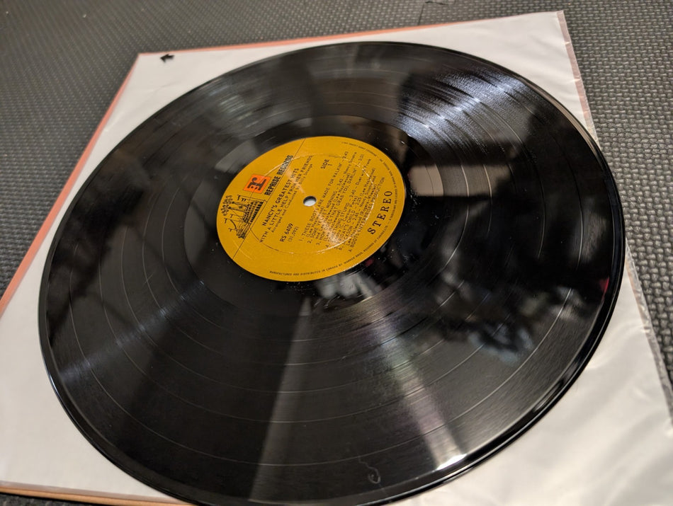 Nancy's Greatest Hits - Nancy Sinatras Greatest Hits - '71, Canada - RS 6409