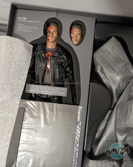 Watermarked - TERMINATOR 2 T800 BATTLE DAMAGED DX13 EXCLUSIVE